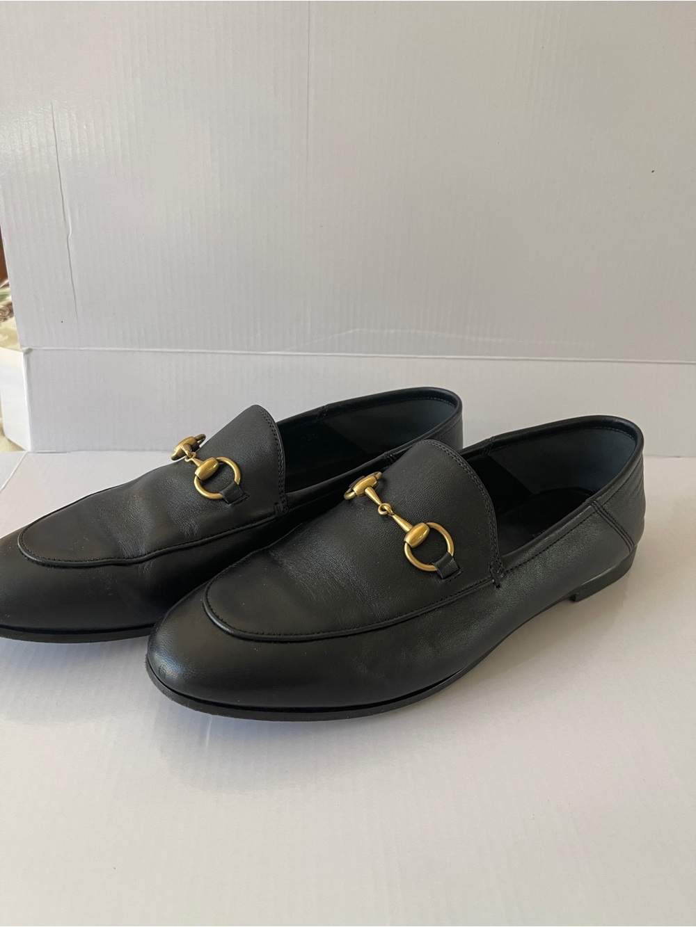 Gucci Black Leather Loafers with Gold Horsebit Hardware - Picture 1 of 3